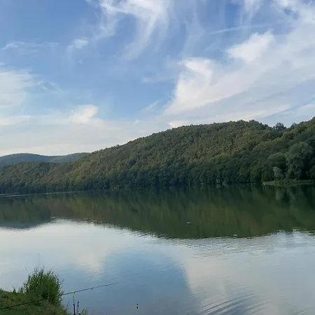 Jobarat Vendeghaz Apartamento Sata